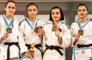 Gemlik'te Judodan Şampiyonlar Çıkmaya Devam Ediyor